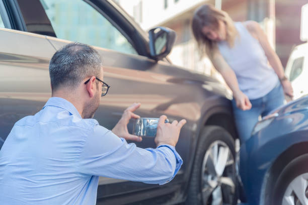 Professional Liability Car Insurance technician working in Ingalls Park, IL